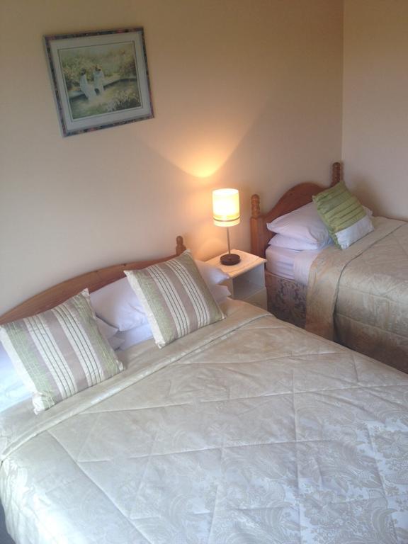 Atlantic House Bed & Breakfast Lisdoonvarna Room photo